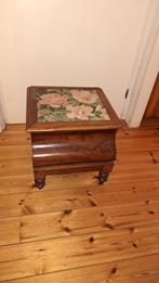 Antiek houten po-stoel met bloemmotief, Antiek en Kunst, Ophalen of Verzenden