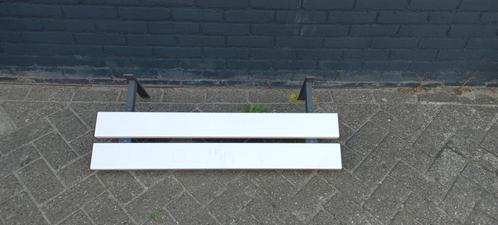 muur bankje, Tuin en Terras, Tuinbanken, Zo goed als nieuw, Metaal, Ophalen