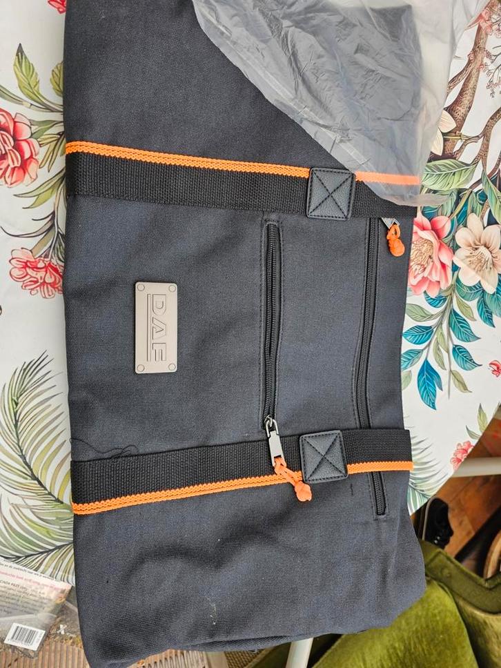 Nieuwe DAF Weekendtas / Reistas (in verpakking), Kleding | Heren, Spijkerbroeken en Jeans, Nieuw, W33 - W34 (confectie 48/50)