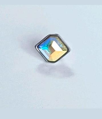Zilverkleurige Melano vivid pointy AB beschikbaar voor biedingen