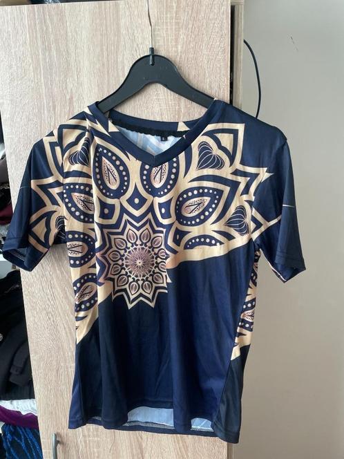 Blauw T-shirt van Dromervanger in maat S., Kleding | Dames, T-shirts, Zo goed als nieuw, Blauw, Korte mouw, Ophalen of Verzenden