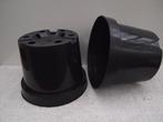 Kweekpotten,  plantenpotten  bloempotten, zwarte potten, Kunststof, De Triemen 5A 9296 MB de Trieme, Rond, Binnen