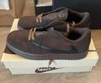 Travis Scott Jordan 1 Low Velvet Brown Maat 43, Kleding | Heren, Schoenen, Ophalen of Verzenden, Nieuw