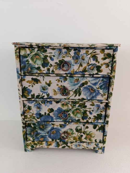 Brocant ladekastje stoffen doos gebloemd bloemen, Antiek en Kunst, Curiosa en Brocante, Ophalen of Verzenden