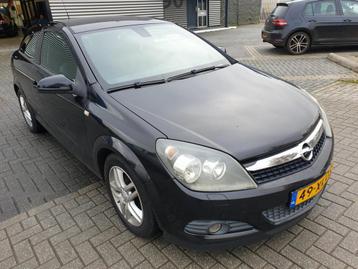 Opel Astra GTC 1.6 Temptation beschikbaar voor biedingen