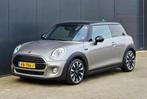 Mini 1.5 Cooper AUT 2017 Grijs | JCW-interieur, Auto's, Mini, USB, 4 stoelen, Origineel Nederlands, 48 €/maand