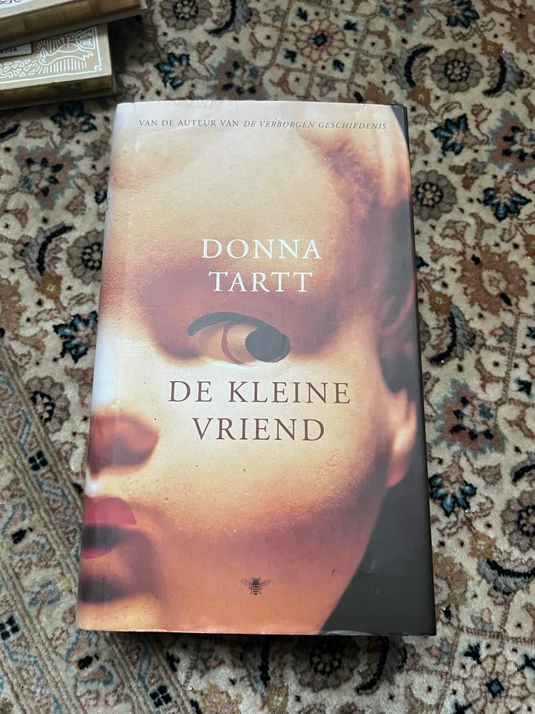 De Kleine Vriend - Donna Tartt, Ophalen of Verzenden, Zo goed als nieuw, Nederland