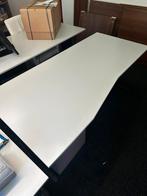 Bureau's / kantoortafels, Ophalen, Zo goed als nieuw