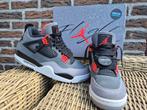 Nike air Jordan 4 retro flight maat 44, Ophalen, Zo goed als nieuw