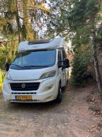 camper Carado T334 -bouwjaar 2015 - top staat, Caravans en Kamperen, Campers, Luifel, Ringverwarming, Fiat, Koelkast