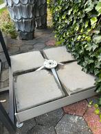 Solero Stevige Parasolvoet - Beton en Metaal, Ophalen, Gebruikt, Minder dan 1 meter, Parasolvoet