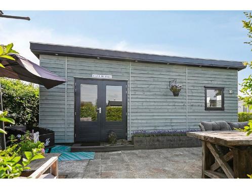 Chalet Oostvoorne, Vakantie, Vakantiehuizen | Nederland, Aan meer of rivier, 2 slaapkamers, Zwembad
