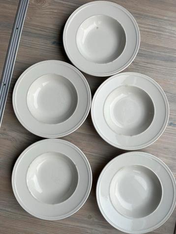Wedgwood Windsor Diepe Borden (5) beschikbaar voor biedingen
