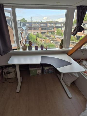 Ikea BEKANT zit/sta hoekbureau