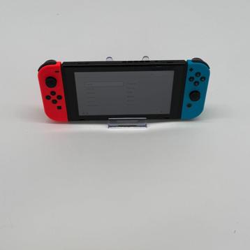 Nintendo Switch Console Rood/Blauw - in een nette staat beschikbaar voor biedingen