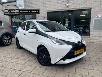 Toyota Aygo 1.0 VVT-i x-now 5Deurs Airco CarPlay NAP beschikbaar voor biedingen