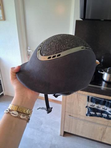 Nette QHP cap te koop  beschikbaar voor biedingen