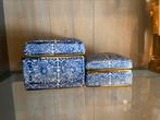Cobalt blauwe bakjes, Ophalen