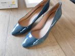 DAMESSCHOENEN. BOSS, Ophalen of Verzenden, Zo goed als nieuw, Blauw, Pumps