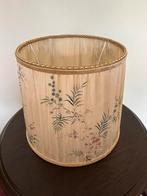 Vintage lampenkap met bloem- en bladtakmotief – Ø30/24 cm, Huis en Inrichting, Lampen | Lampenkappen, Ophalen, Beige, Zo goed als nieuw