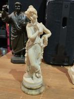 Albasten beeld van Aphrodite. Griekse godin., Ophalen of Verzenden, Mens