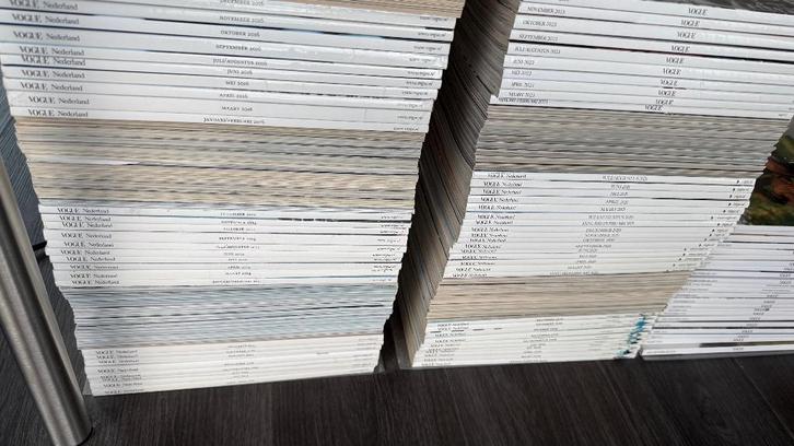 Vogue magazine NL vanaf 2012 Nr 1 t/m 2025 November, Boeken, Tijdschriften en Kranten, Zo goed als nieuw, Ophalen