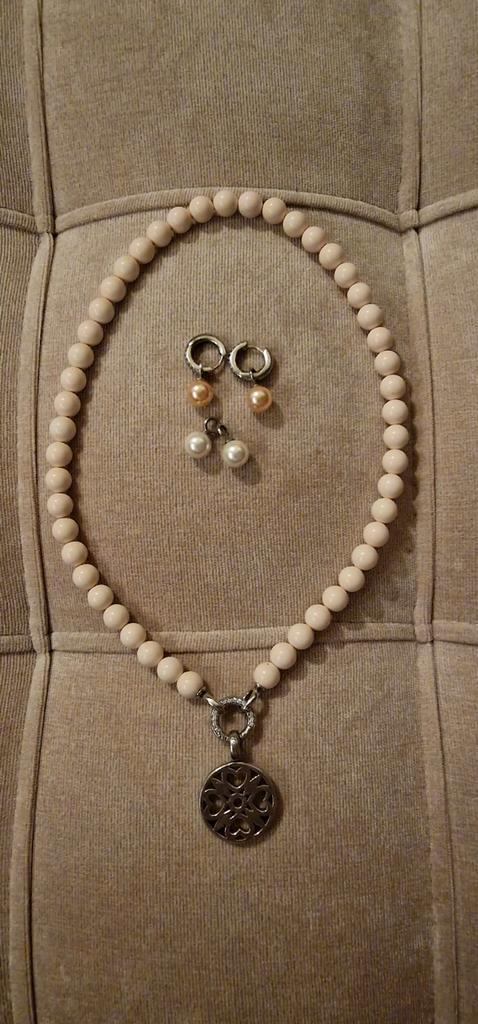 Ti sento licht roze parel ketting en oorbellen, Sieraden, Tassen en Uiterlijk, Kettingen, Zo goed als nieuw, Zilver, Roze, Met hanger
