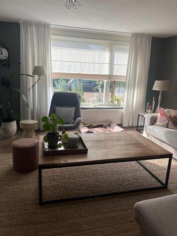 Teakhouten Salontafel met Metalen Frame beschikbaar voor biedingen