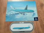 KLM Airbus A330 brochure en sticker, Ophalen of Verzenden, Nieuw, Boek of Tijdschrift