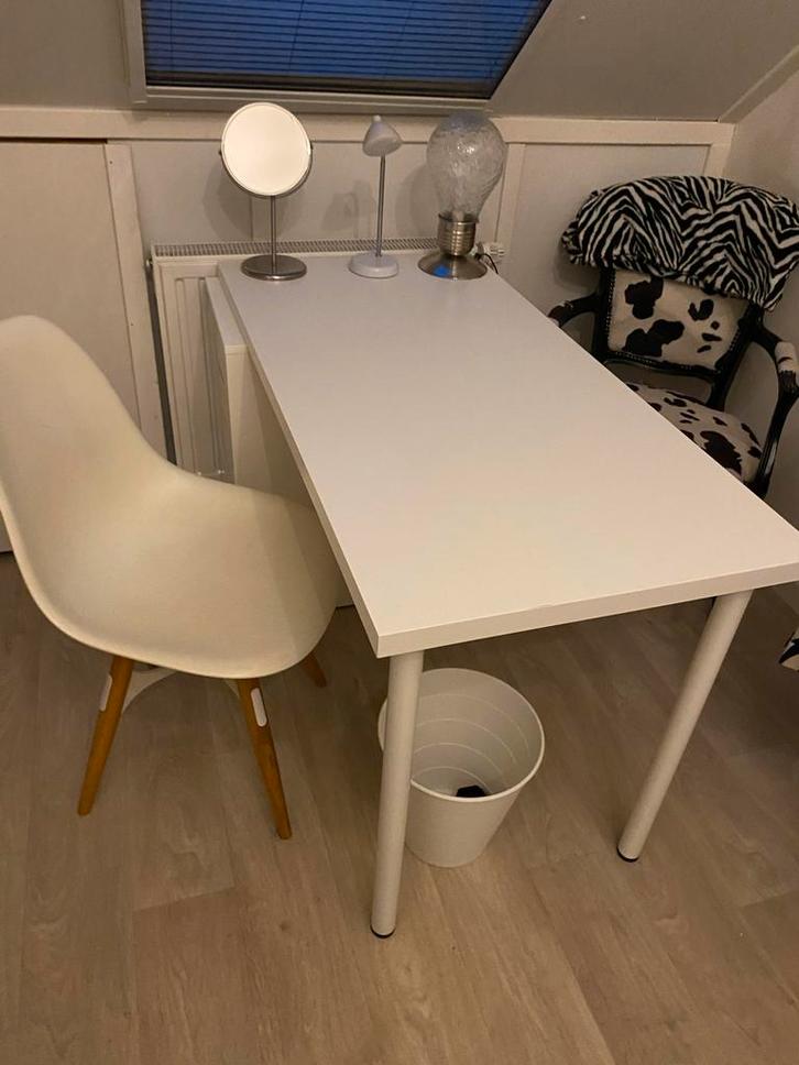 IKEA Lagkapten Bureau 120x60cm + Poten, Huis en Inrichting, Bureaus, Zo goed als nieuw, Bureau, Ophalen
