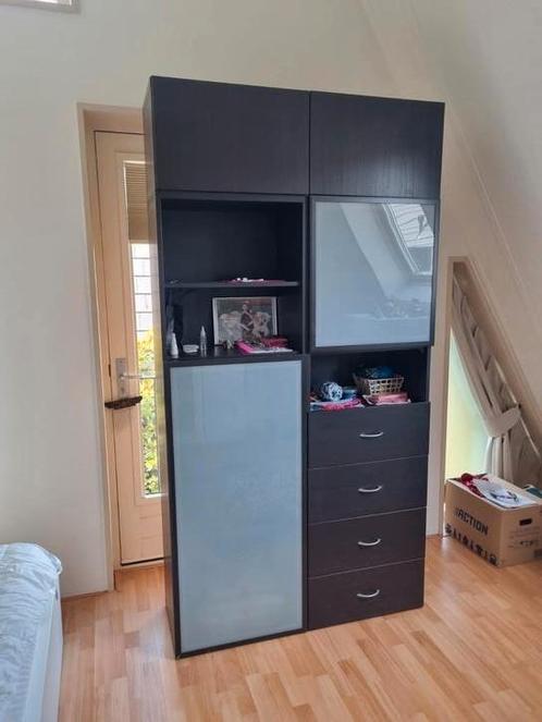 Mooie grote donkerbruine kast, Huis en Inrichting, Kasten | Boekenkasten, Gebruikt, 100 tot 150 cm, 200 cm of meer, 25 tot 50 cm