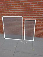 Twee raamhorren, gaas is heel, 42 bij 89, 86 bij 102 cm, Doe-het-zelf en Verbouw, Deuren en Horren, Ophalen, Gebruikt, 80 tot 100 cm