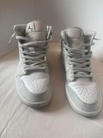 Jordan 1 midd camo maat 42, Kleding | Heren, Schoenen, Ophalen of Verzenden