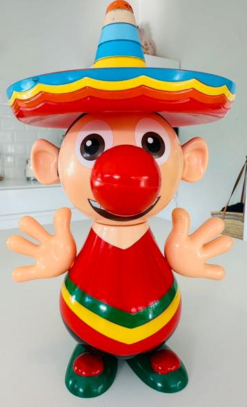 Efteling figuur jokie en jet mexico carnaval festival pop beschikbaar voor biedingen