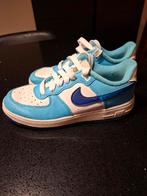 Nike Air Force 1 LV8 maat 35, Ophalen of Verzenden, Zo goed als nieuw, Jongen of Meisje, Schoenen