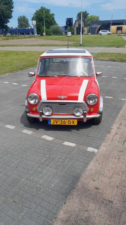 mini classic 1983, Auto's, Oldtimers, Particulier, Mini, Benzine, Overige carrosserieën, Kunstmatig leder, Voorwielaandrijving