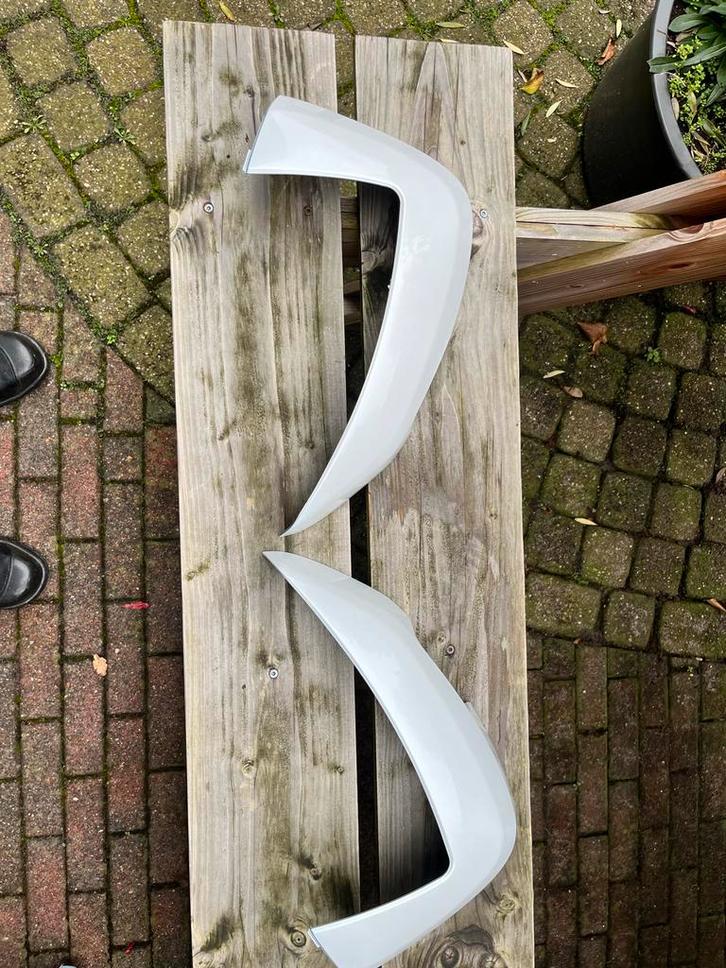 Nieuwe set witte kappen (panniers) voor Givi V35 zijkoffers, Motoren, Accessoires | Koffers en Tassen, Nieuw, Ophalen of Verzenden