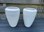2 hoge, ronde , witte bloempotten voor binnen, Tuin en Terras, Ophalen, Rond, Binnen, Zo goed als nieuw