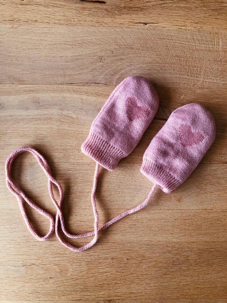 Roze wanten gevoerd 1jaar, Kinderen en Baby's, Babykleding | Mutsen, Sjaals en Wanten, Zo goed als nieuw, Wanten, Meisje, Maat 80