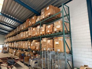 Complete Loods Vol Handel: Fotolijsten, Albums, & Meer! beschikbaar voor biedingen