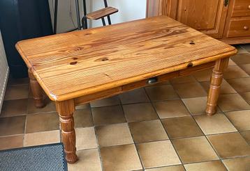 Grenen salontafel beschikbaar voor biedingen