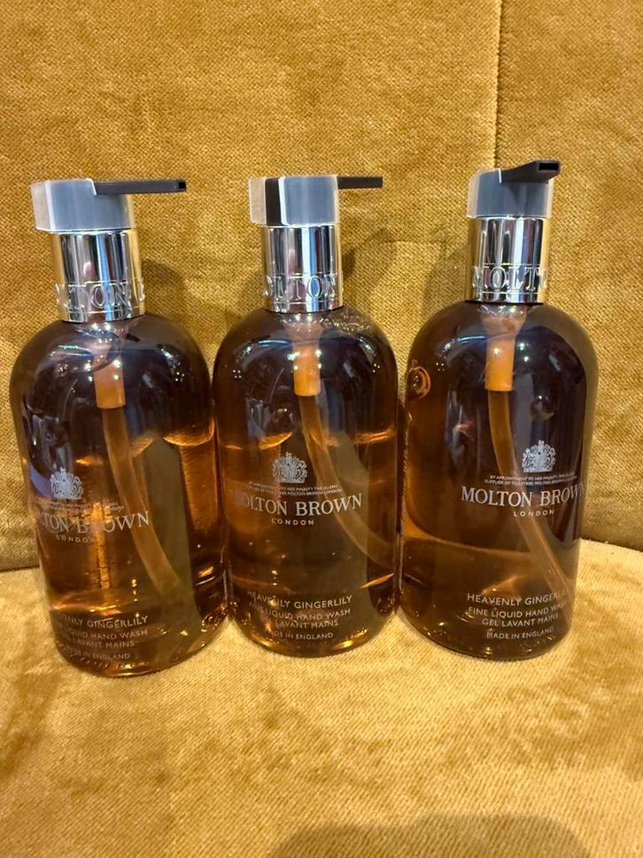 Molton Brown Heavenly Gingerlily handwash 300 ml, Sieraden, Tassen en Uiterlijk, Uiterlijk | Lichaamsverzorging, Nieuw, Ophalen of Verzenden