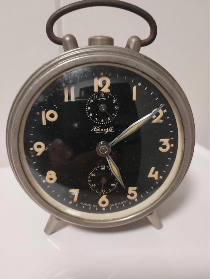 Art Deco Kienzle mechanische alarm wekkerklok, Antiek en Kunst, Antiek | Klokken, Ophalen of Verzenden
