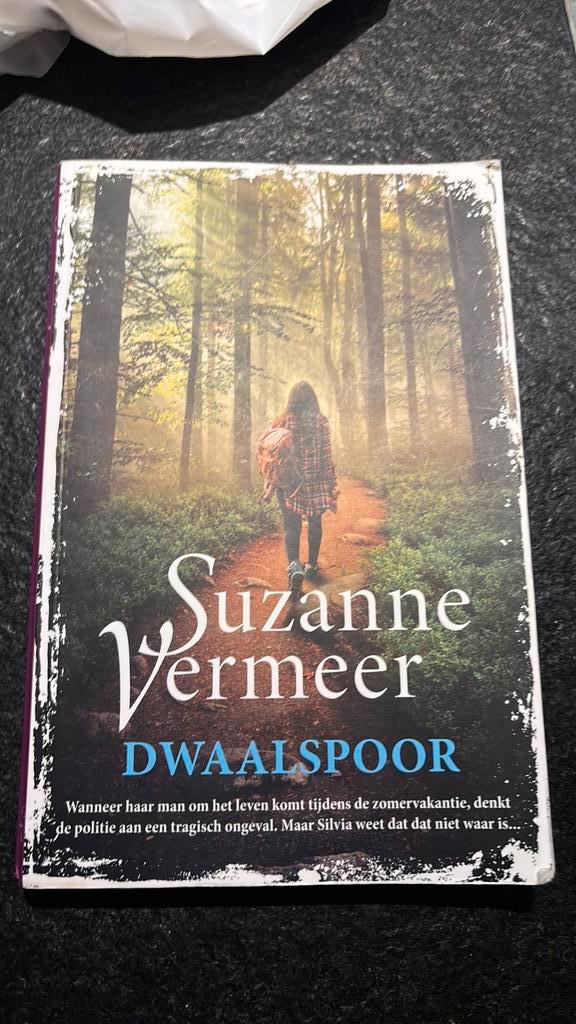 Suzanne Vermeer - Dwaalspoor, Boeken, Thrillers, Gelezen, Ophalen of Verzenden