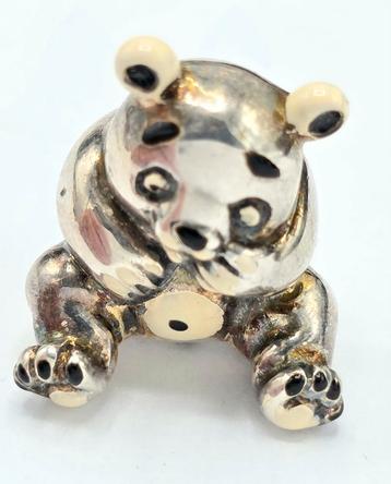 Zilveren Miniatuur Beer
 beschikbaar voor biedingen