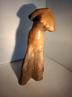 Twee keramieken sculpturen van een vrouw., Antiek en Kunst, Ophalen of Verzenden