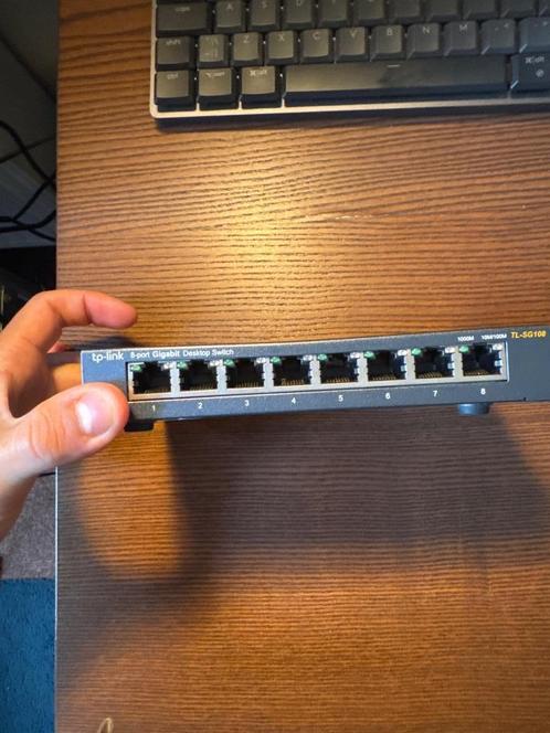 TP-Link 8-Port gigabit switch, Computers en Software, Netwerk switches, Nieuw, Ophalen of Verzenden