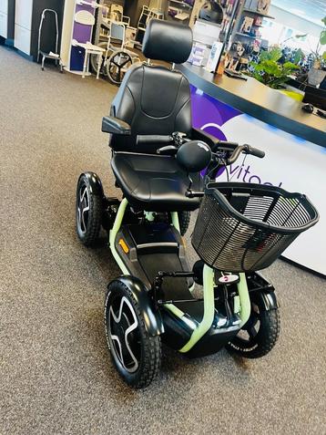 Scoozy S800 – luxe en krachtige scootmobiel – 18 km/u beschikbaar voor biedingen
