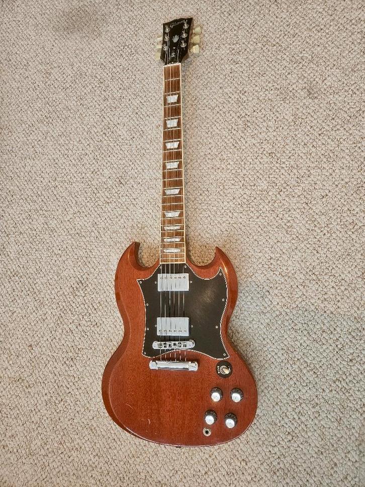 Gibson SG Standard 24 jaar oud! Heritage Cherry Gitaar, Muziek en Instrumenten, Snaarinstrumenten | Gitaren | Elektrisch, Gebruikt