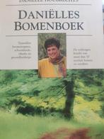 D. Houbrechts - Danielles bomenboek, Boeken, Ophalen of Verzenden, Zo goed als nieuw, D. Houbrechts